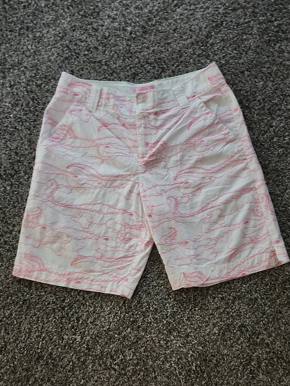 Lilly Pulitzer pink and white label detail